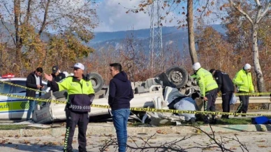 Takla atan kamyonette 2 kişi hayatını kaybetti