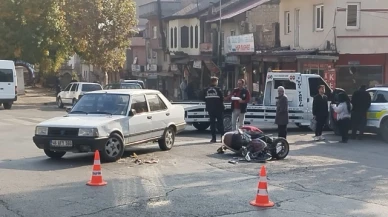 Ters yönden gelen otomobil motosiklete çarptı: 1 ölü