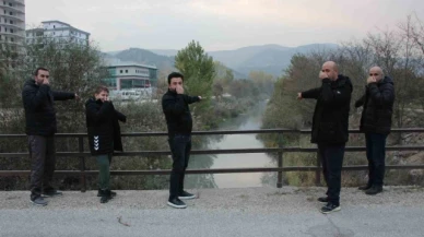 Tersakan Çayı 'zehir' akıyor