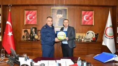 Üs Komutanı Serin'den, Sevindi'ye iade-i ziyaret