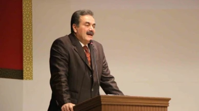 AK Partili Haluk İpek: "Özgür Özel 3 günlük öngörüde bile bulunamıyor"