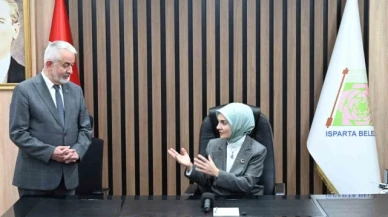 Bakan Göktaş: "Sosyal hizmetler ve belediyecilikte Isparta örnek bir şehir"