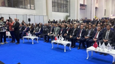 Bakan TTİ Turizm Fuarı'na katıldı