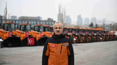 Bakan Uraloğlu: "Toplam 628 adet makine ve ekipmanını karayollarına kazandırdık"