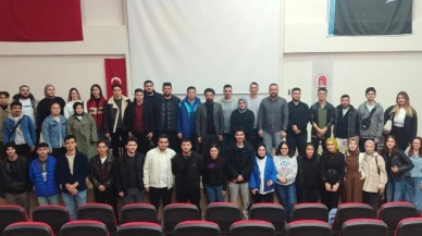 Merzifon MYO'da Mezunlar Öğrencilerle Buluştu