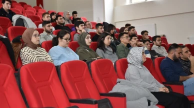 Merzifon MYO'da Sektör-Öğrenci Buluşması Gerçekleştirildi