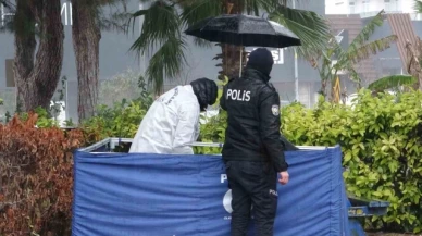 Mobilya ustası parkta ölü bulundu, ceset şemsiye altında incelendi
