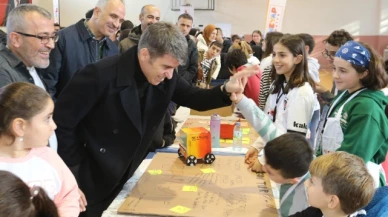 Vali Bakan Bilim Şenliğine katıldı