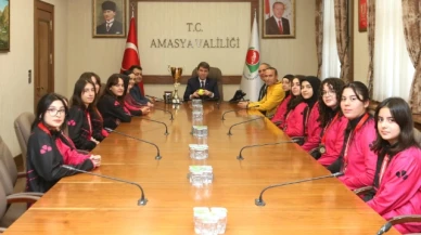 Vali Bakan Türkiye Şampiyonları ile buluştu