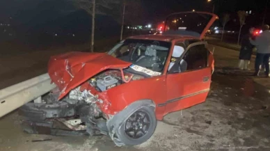 3 araçlı zincirleme trafik kazası: 4 yaralı