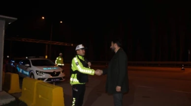 AK Parti İlçe Teşkilatı görev başındaki personelin yeni yılını kutladı