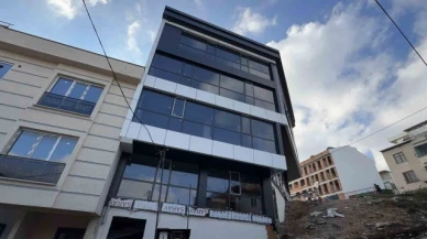Asansör boşluğuna düşen 65 yaşındaki adam hayatını kaybetti