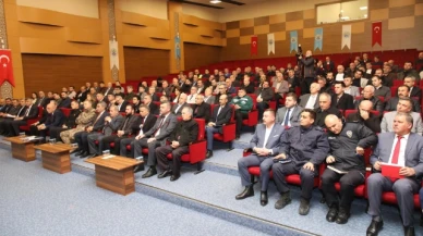 Bakan Suluova'da mahalle ve köy muhtarları ile bir araya geldi