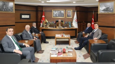 Başkan Demir'den Rektör Turabi'ye ziyaret
