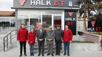Başkan Kargı, misafirlerine Merzifon'u gezdirdi