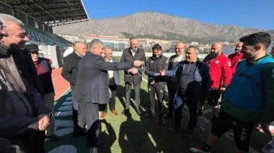 CHP Heyeti Yurt Et Amasyaspor antremanını yerinde izledi