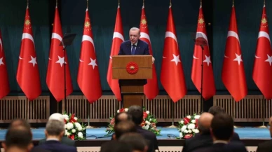 Cumhurbaşkanı Erdoğan: "Gün siyaset yapma değil, dayanışma, bir ve beraber olma günüdür"