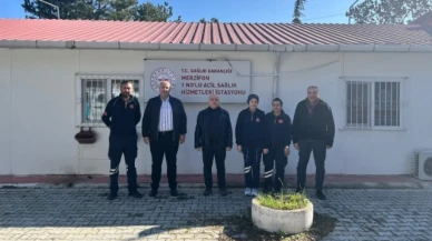 Dr. Ünlü sağlık çalışanları ile bir araya geldi