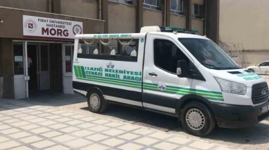 Güneş enerjisinden sızan suyu tamir etmek isteyen muhtar, çatıdan düşerek hayatını kaybetti