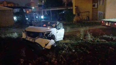 İki araca çarptı, kazadan yara almadan kurtuldu: O anlar kamerada