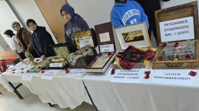 Kaymakam Gürçam “Kutsal Emanetler” sergisine katıldı
