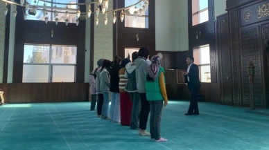Öğrencilerden Akşemsettin Camii’ne Ziyaret