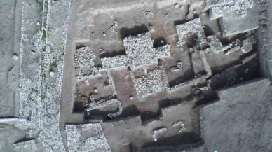 Oluz Höyük'te keşfedilen tarihi tapınakların inşasında kullanılan gizemli taşlar araştırılıyor