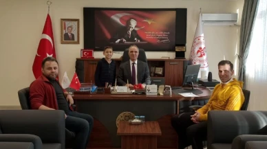 Öztürk, Türkiye 4'üncüsü Yıldız'ı makamında ağırladı