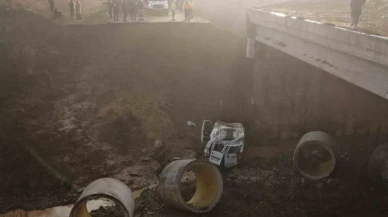 Servis minibüsü dere yatağına düştü: 1 ölü, 14 yaralı