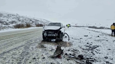 Trafik kazası: 2 ölü