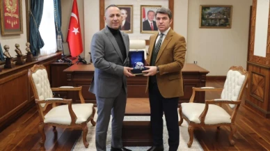 Vali Bakan, Misafirlerini Makamında Ağırladı