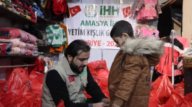 “Yetim gülerse dünya güler”