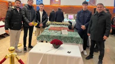 Yurt öğrencilerinden Kutsal Emanetler Sergi ziyareti