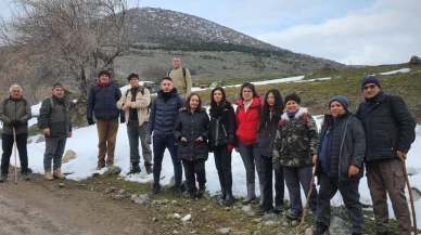Yüzüklerini Doğada Taktılar!