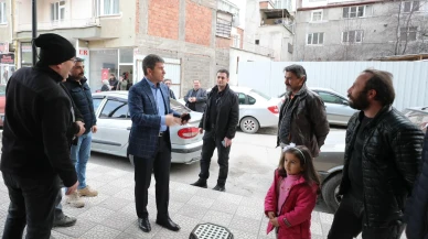 Vali Önder Bakan sahada vatandaşlarla