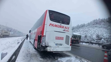 TEM’de aynı noktada 6 aracın karıştığı 3 farklı kaza: 1 yaralı