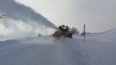 Amasya'da Karla Mücadele Çalışmaları Sürüyor