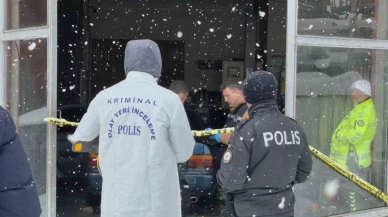 Oto tamir dükkanına park ettiği aracında ölü bulundu