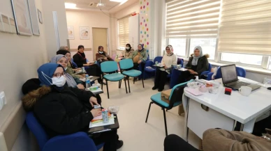Gebe Okulu’nda Sağlıklı Gebelik Eğitimi