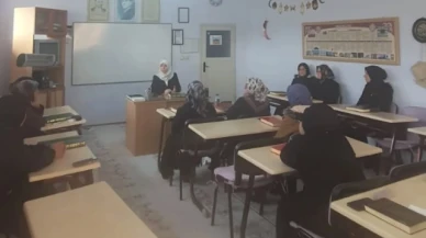 “Adem” Projesi Kapsamında İyilik ve İhsan Semineri Düzenledi