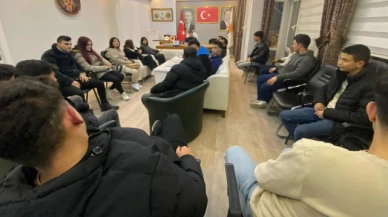 AK Parti Gençlik Kolları Haftalık Toplantısını Yaptı