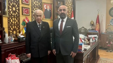 Bahçeli mesaisine ara verdi