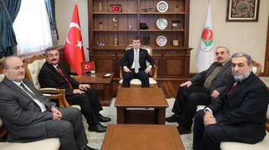 Bakan, misafirlerini makamında ağırladı