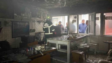 Emlakçı dükkanında yangın