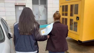 Evden 75 bin liralık altın ve para çalan kadın yakalandı