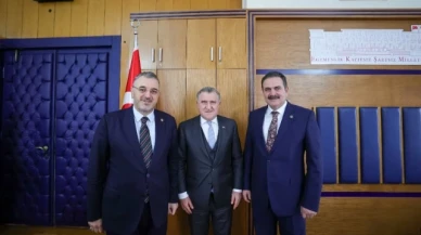 İpek ve Çilez Bak'ı ziyaret etti