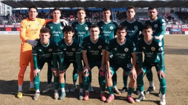 Karadeniz'in köklü takımlarından Giresunspor'un önlenemeyen düşüşü devam ediyor