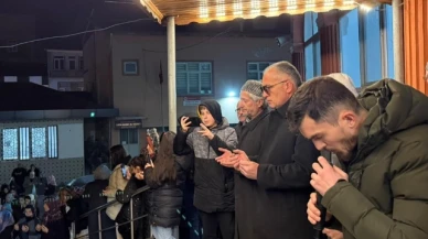 Özalp, Umrecileri Uğurladı