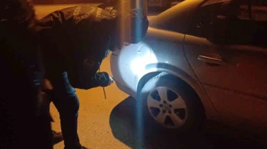 Park halindeki araç kurşunlandı, polis ekipleri harekete geçti