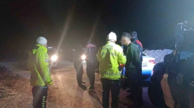 Polisten kaçtı, aracından 30 adet sentetik ecza hapı çıktı